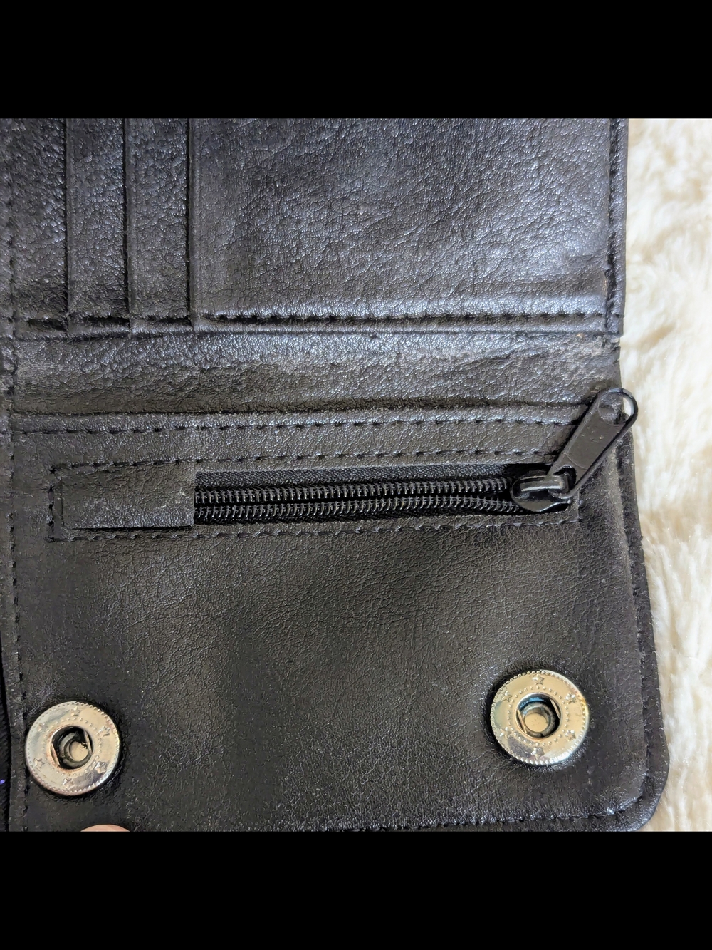 Black Leather Chain Wallet with Silver Hardware - Picture 7 of 14